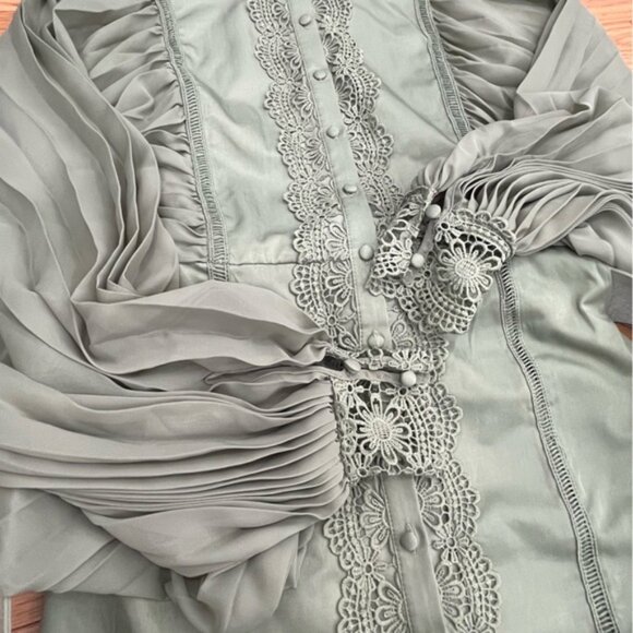 ASOS esign ini ress ith leated leeve nd uipure ace rim - Picture 8 of 14